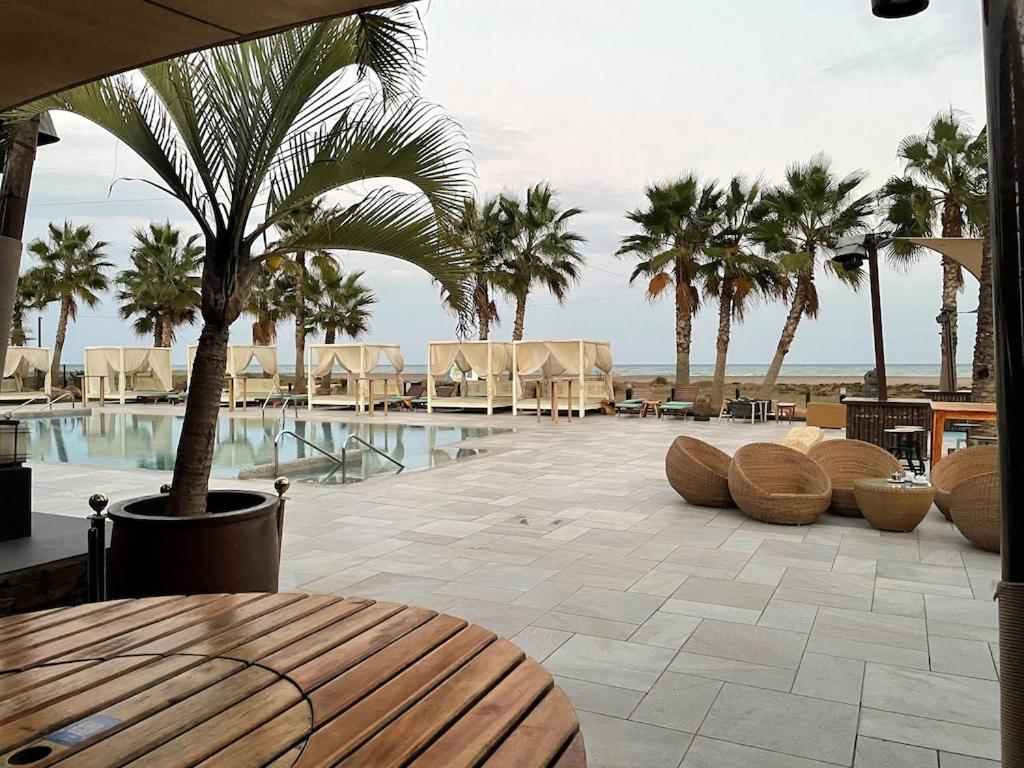 A Stunning 2 Bedroom Apartment 5 Min Walk To The Beautiful Beaches Of Vera Playa Playas de Vera Екстериор снимка