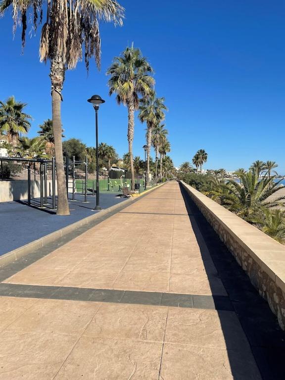 A Stunning 2 Bedroom Apartment 5 Min Walk To The Beautiful Beaches Of Vera Playa Playas de Vera Екстериор снимка