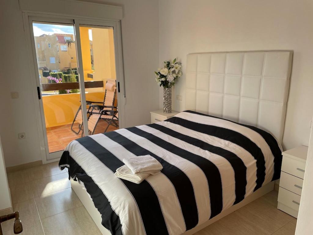 A Stunning 2 Bedroom Apartment 5 Min Walk To The Beautiful Beaches Of Vera Playa Playas de Vera Екстериор снимка
